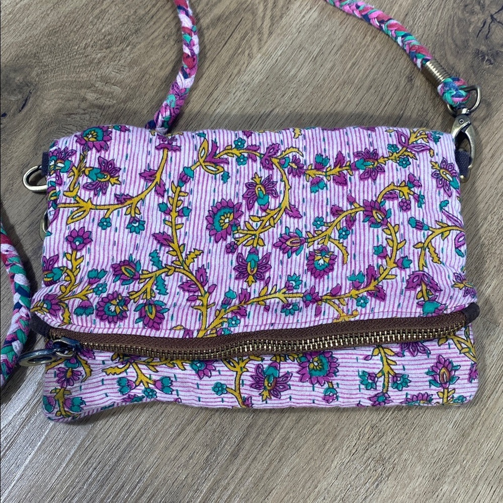 Saribari recycled/repurposed small Floral Pink Crossbody Bag - Picture 2 of 10